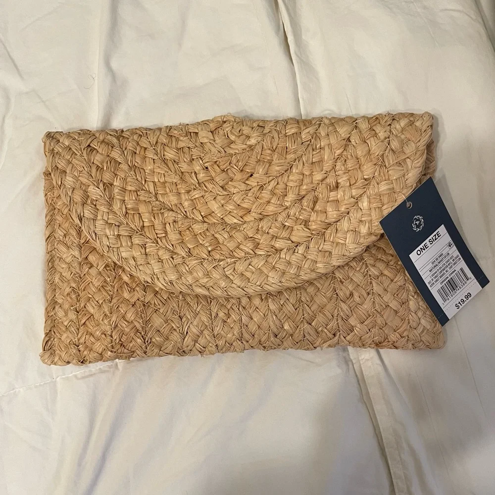 Summer Clutch - Picture 1 of 2